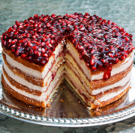 NAKED CAKE DE FRUTAS VERMELHAS